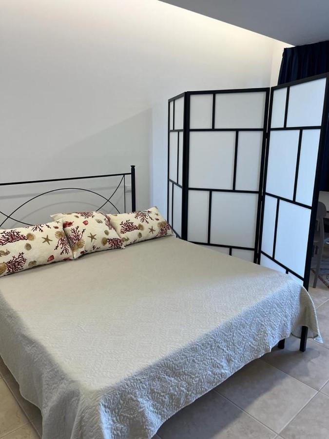 Residence Sei Delfini 泰尔莫利 外观 照片